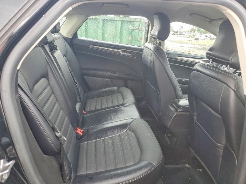 2017 FORD FUSION SE 10