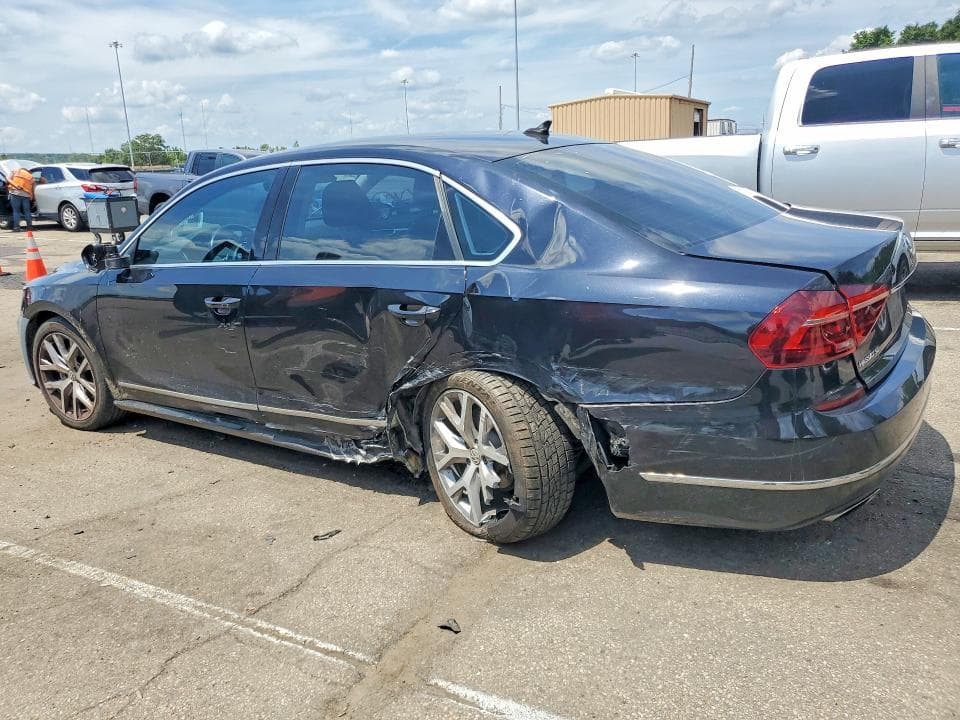 2017 VOLKSWAGEN PASSAT SE 3