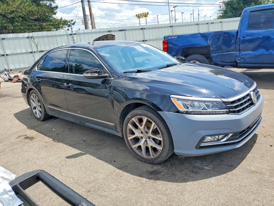 2017 VOLKSWAGEN PASSAT SE 5