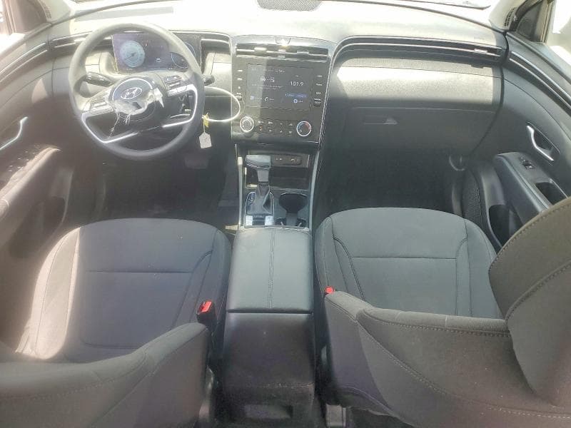 2024 HYUNDAI TUCSON SE SE 8