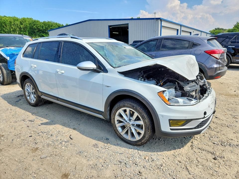 2017 VOLKSWAGEN GOLF ALLTRACK S S 4