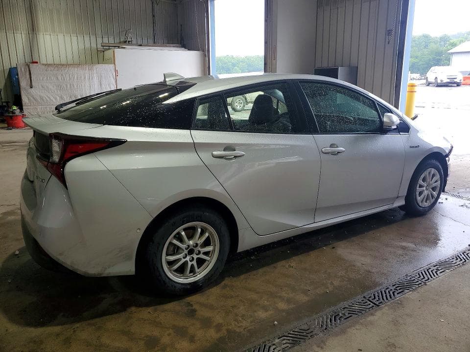 2022 TOYOTA PRIUS LE LE 3