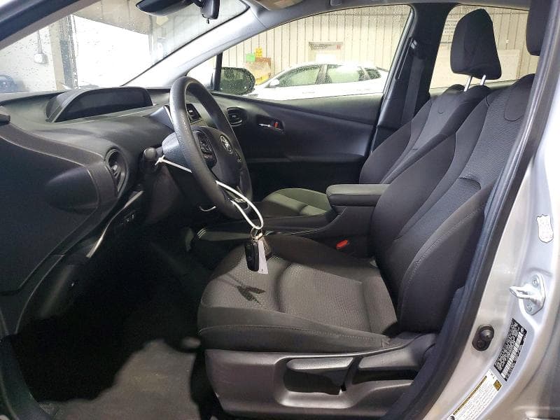 2022 TOYOTA PRIUS LE LE 7
