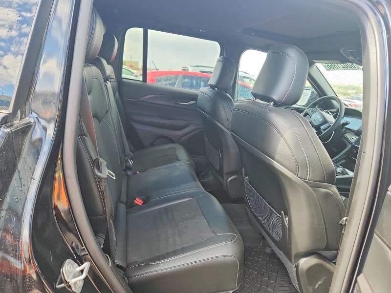 2025 JEEP GRAND CHEROKEE LAREDO 11