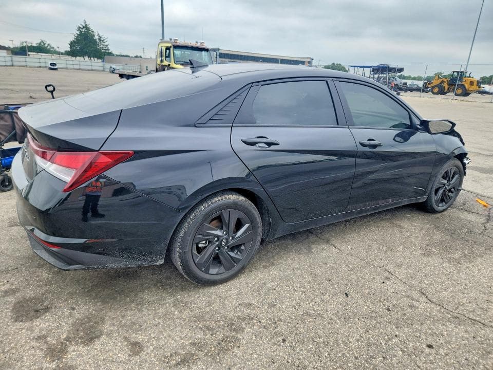 2022 HYUNDAI ELANTRA SEL 3