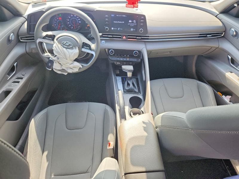 2022 HYUNDAI ELANTRA SEL 8