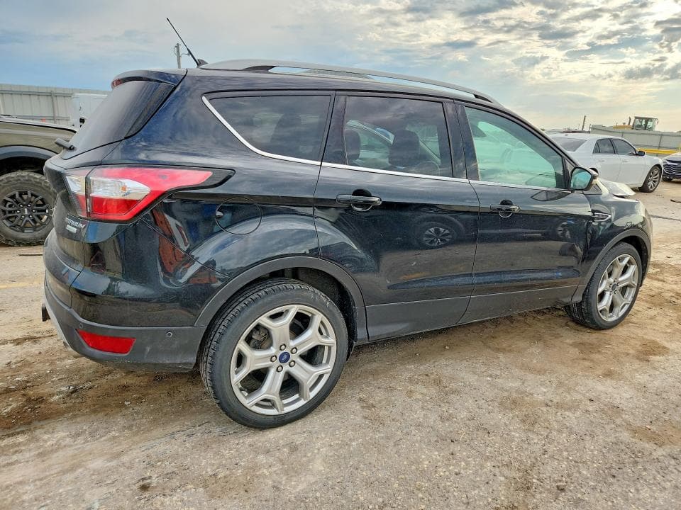 2018 FORD ESCAPE TITANIUM TITANIUM 3