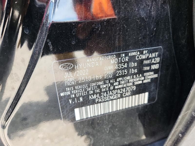 2023 HYUNDAI SONATA SE 13