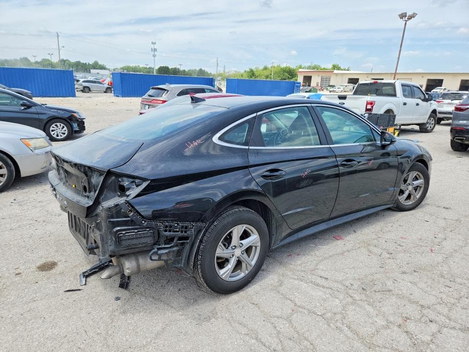 2023 HYUNDAI SONATA SE 3