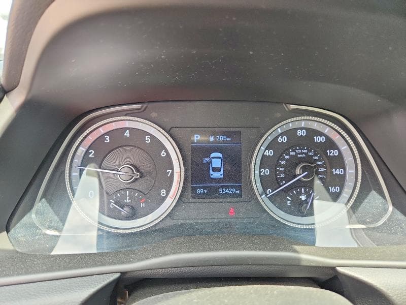2023 HYUNDAI SONATA SE 9