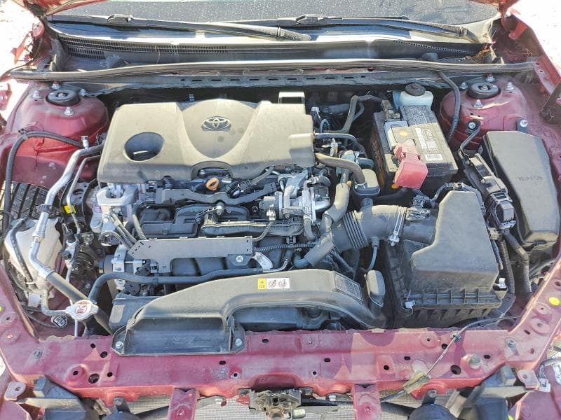 2020 TOYOTA CAMRY XLE 11