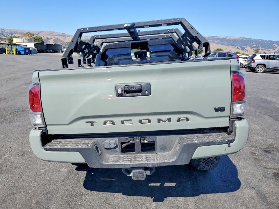 2022 TOYOTA TACOMA TRD SPORT 6