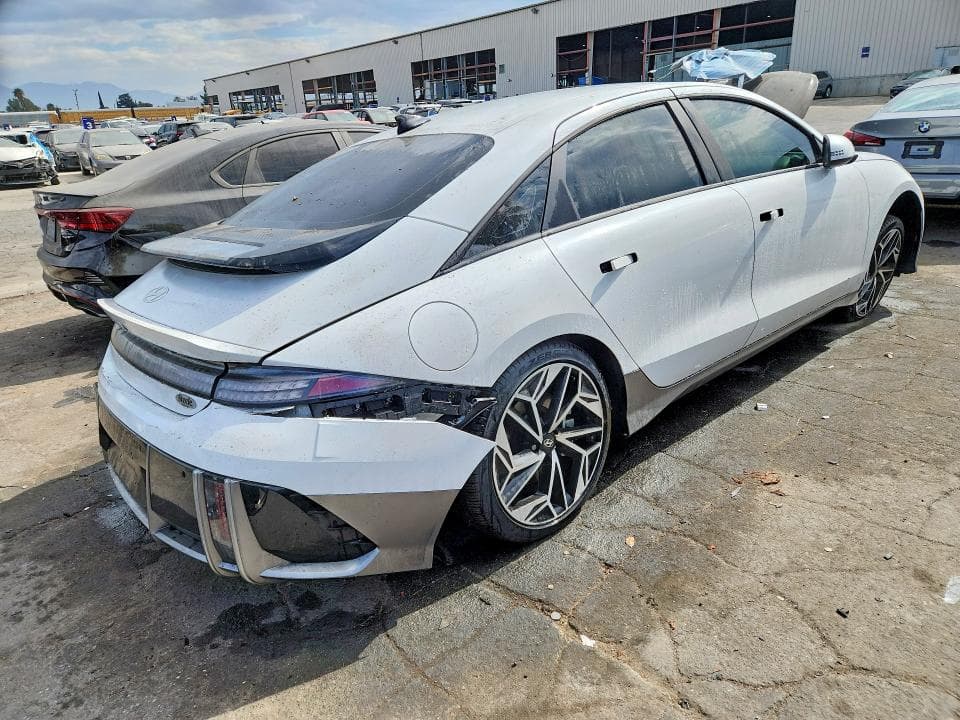 2025 HYUNDAI IONIQ 6 SEL 3