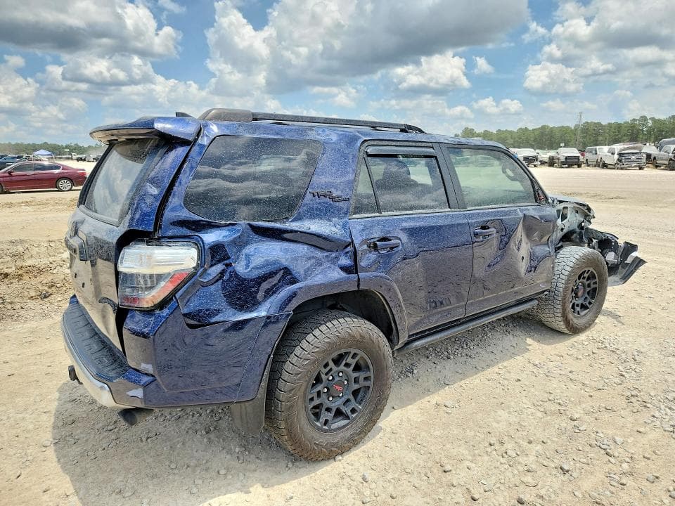 2024 TOYOTA 4RUNNER TRD OFF-ROAD TRD OFF-ROAD 3