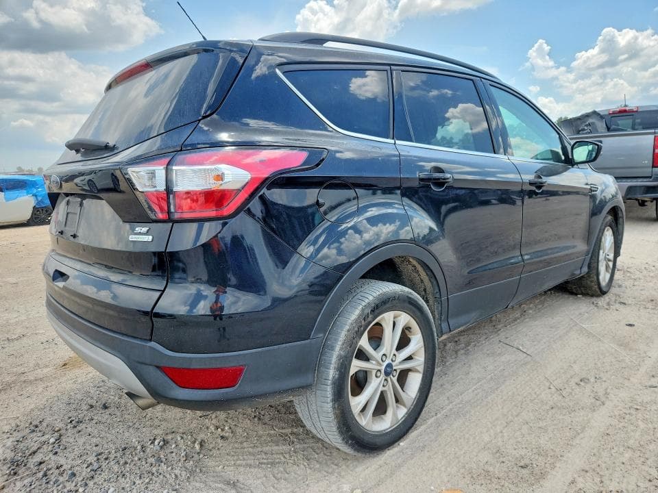 2018 FORD ESCAPE SE 3