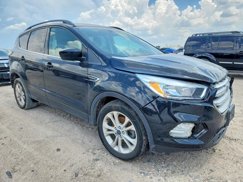 2018 FORD ESCAPE SE 4