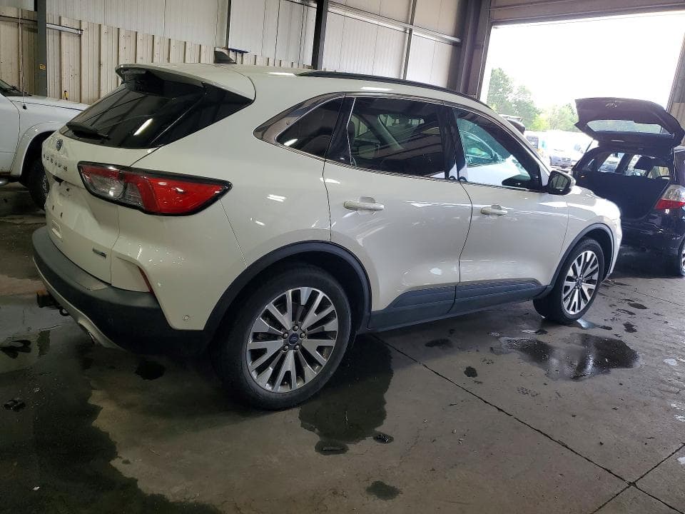 2020 FORD ESCAPE TITANIUM 3