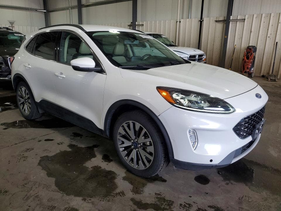 2020 FORD ESCAPE TITANIUM 4