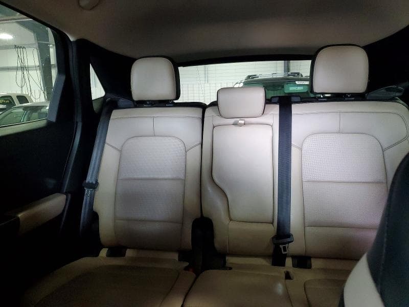 2020 FORD ESCAPE TITANIUM 10