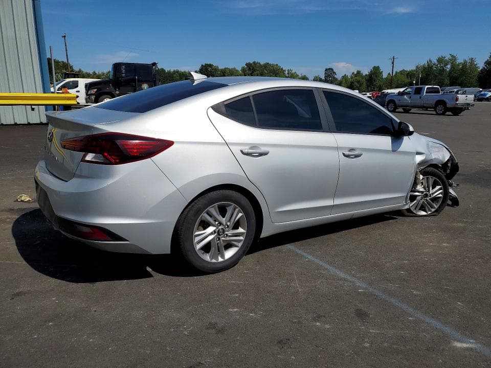 2019 HYUNDAI ELANTRA SEL 3