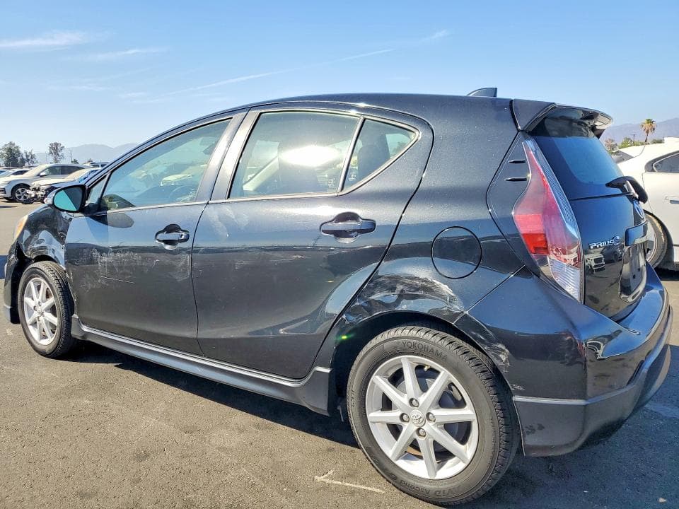2017 TOYOTA PRIUS C ONE 2
