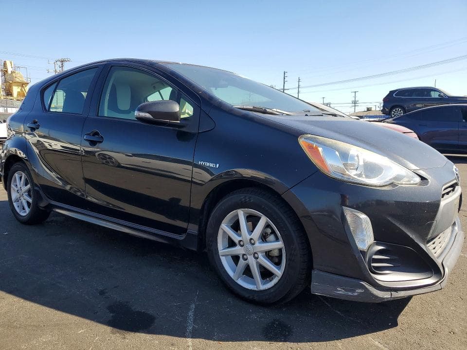 2017 TOYOTA PRIUS C ONE 4