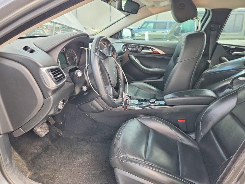 2018 INFINITI QX30 LUXURY LUXURY 7