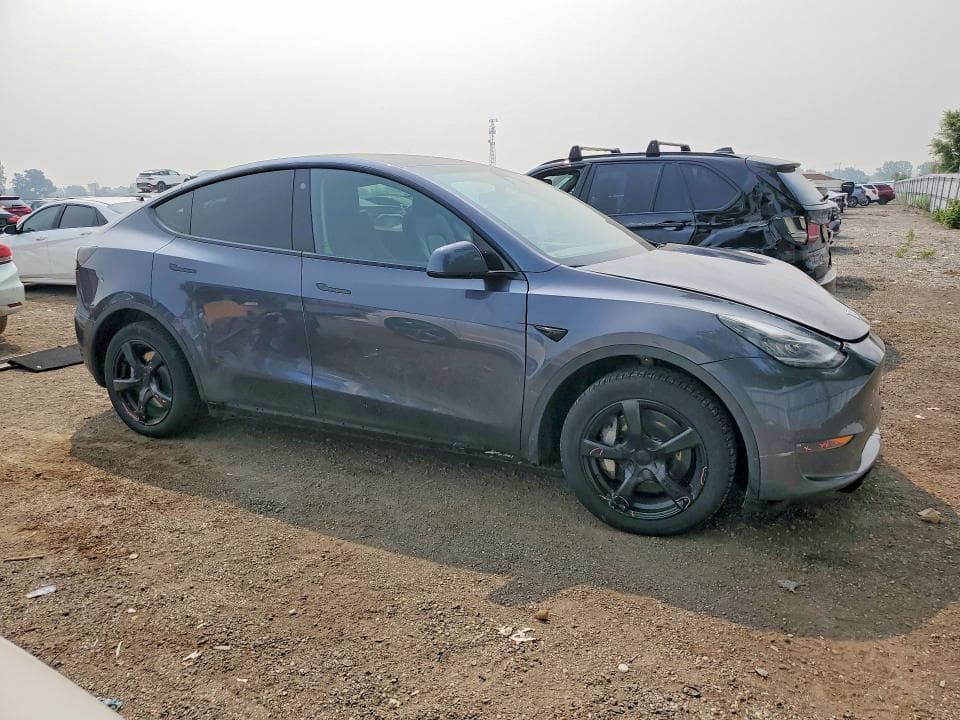 2022 TESLA MODEL Y 4
