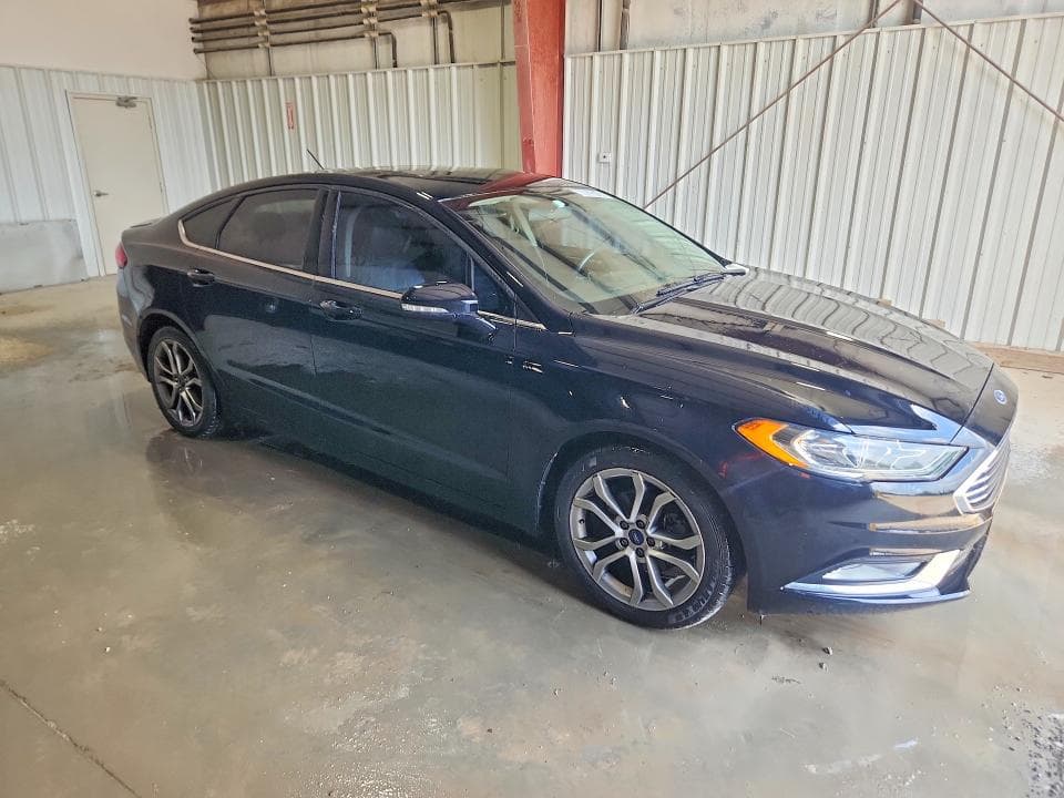 2017 FORD FUSION SE 4