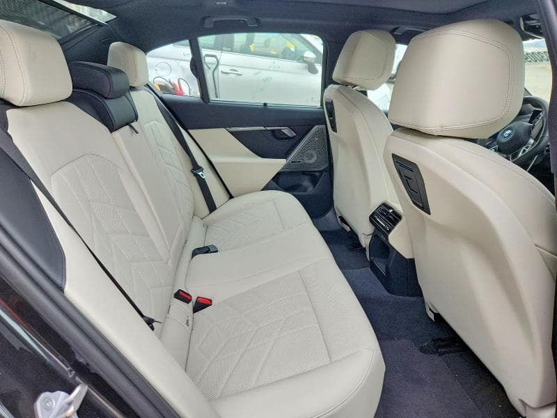 2024 BMW I5 M60 10