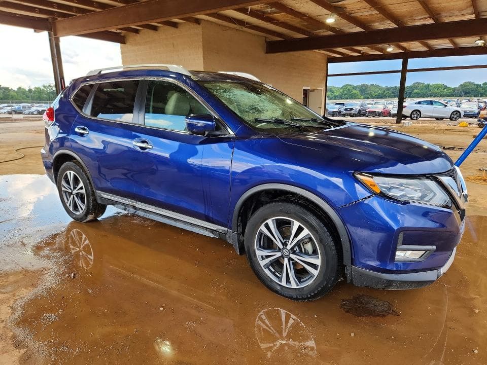 2017 NISSAN ROGUE SL 4