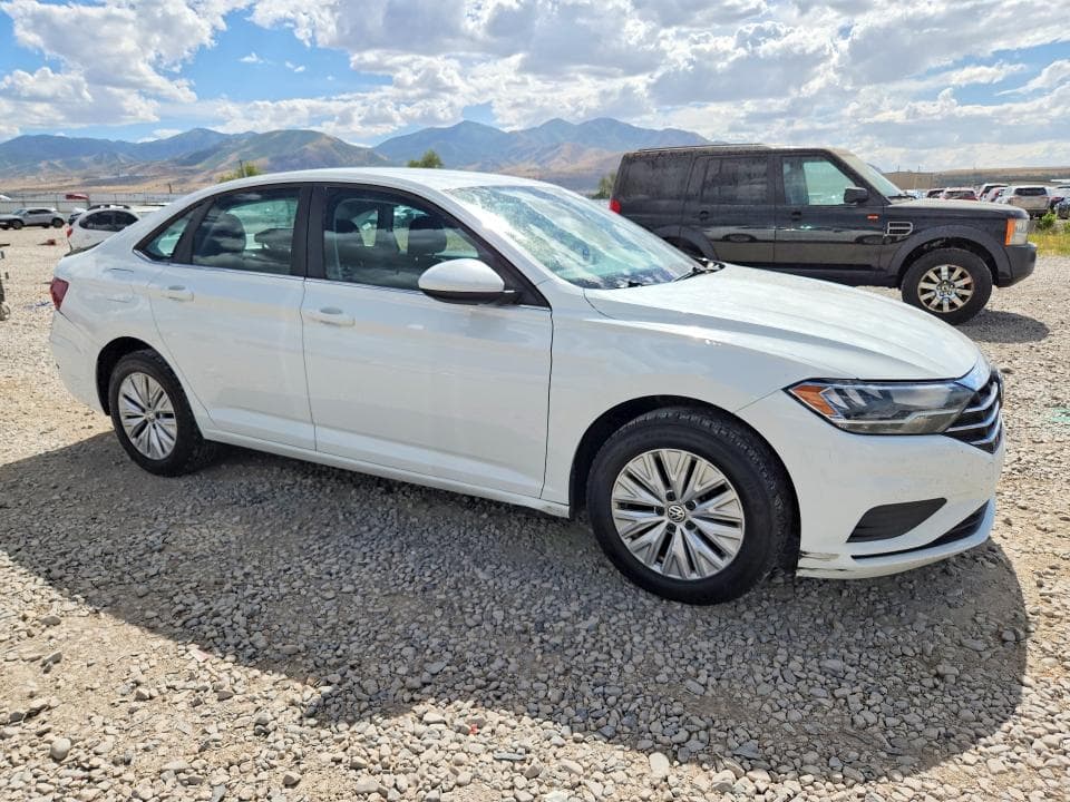 2019 VOLKSWAGEN JETTA S 4