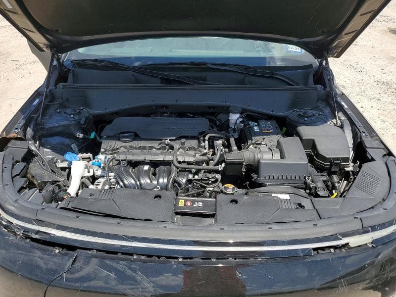 2025 HYUNDAI KONA SE SE 12