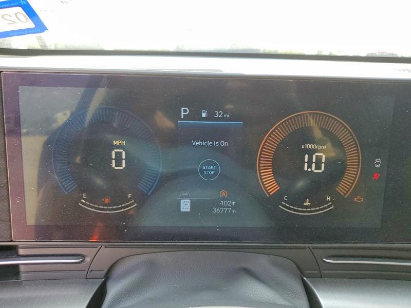 2025 HYUNDAI KONA SE SE 9