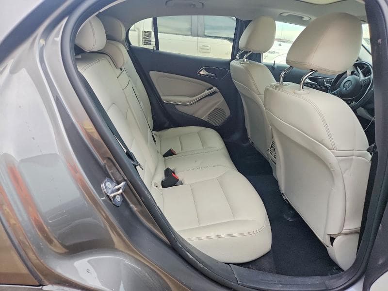 2019 MERCEDES-BENZ GLA 250 11