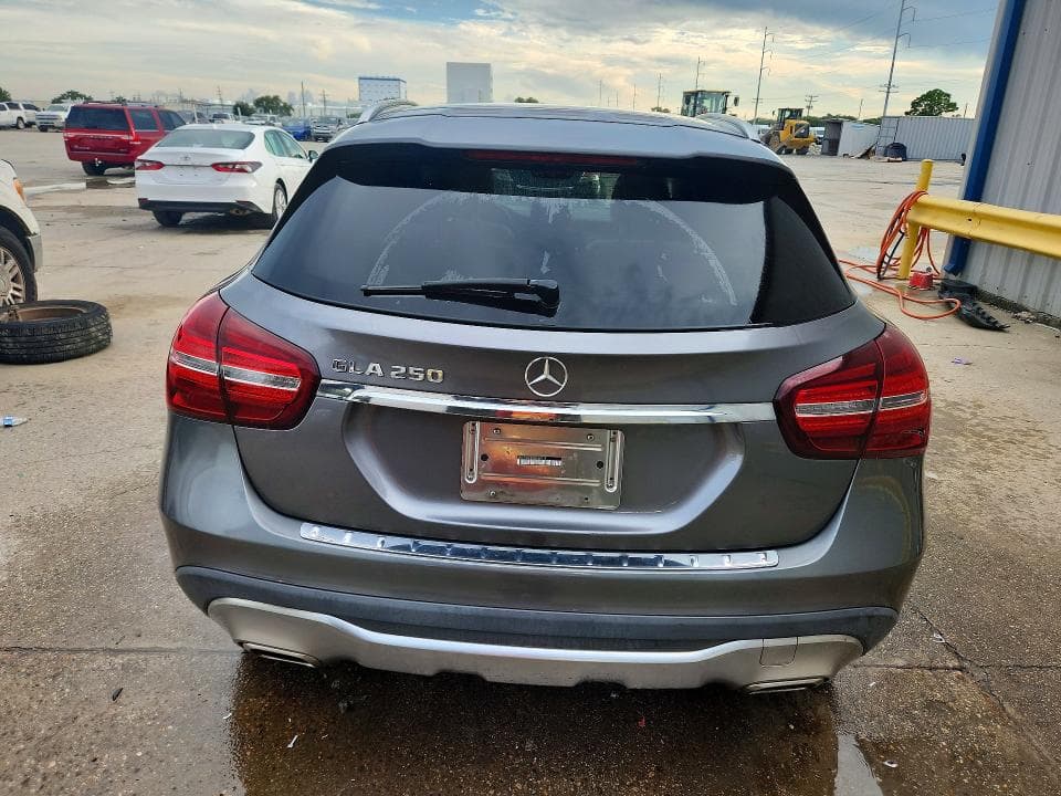 2019 MERCEDES-BENZ GLA 250 6