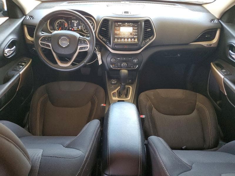 2017 JEEP CHEROKEE LATITUDE 8