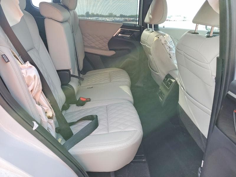 2024 MITSUBISHI OUTLANDER SEL 11