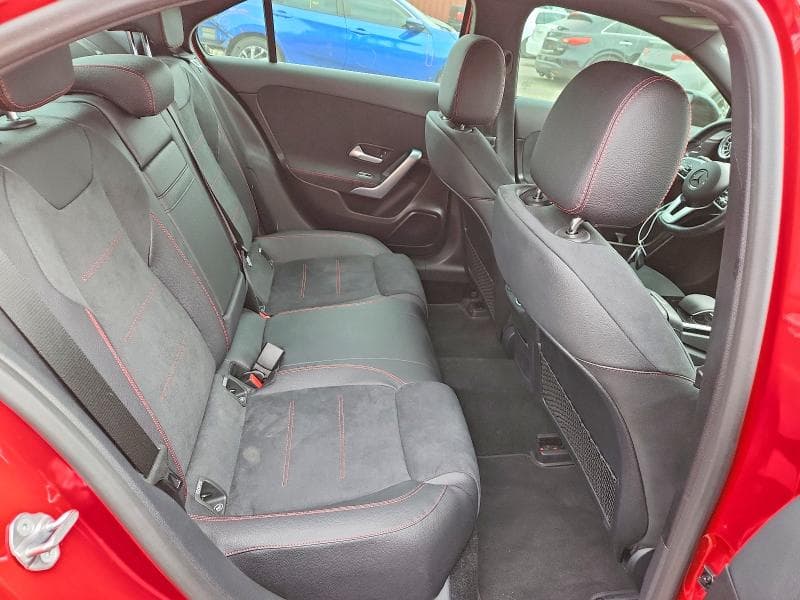 2020 MERCEDES-BENZ A 220 4MATIC 10