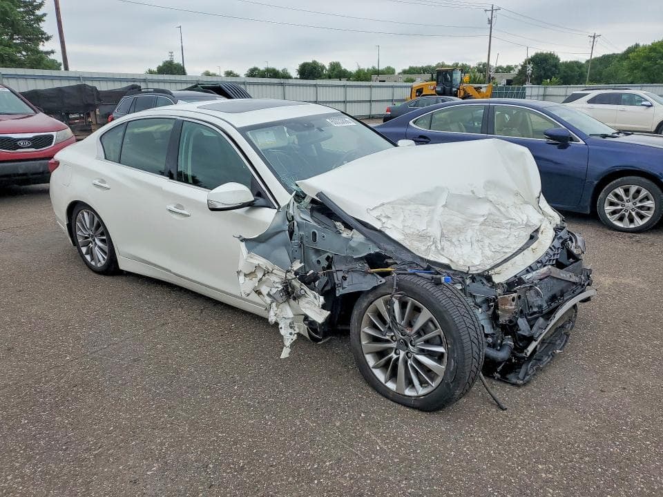 2018 INFINITI Q50 2.0T LUXE 4