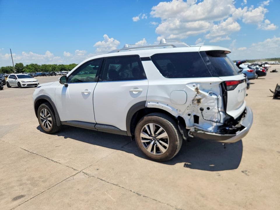 2025 NISSAN PATHFINDER SL 2