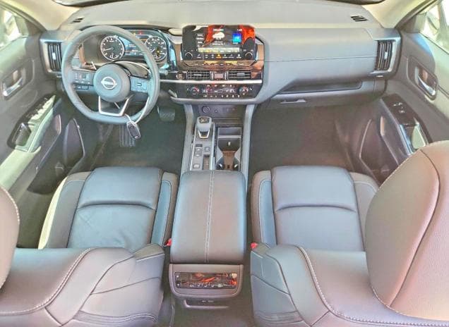 2025 NISSAN PATHFINDER SL 8