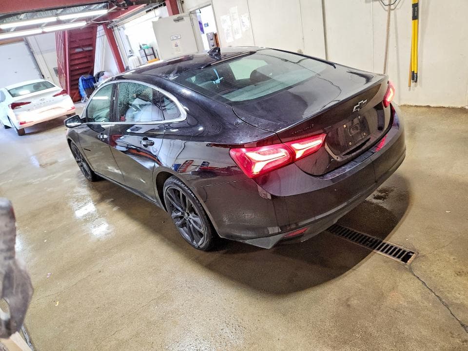 2021 CHEVROLET MALIBU LT 2