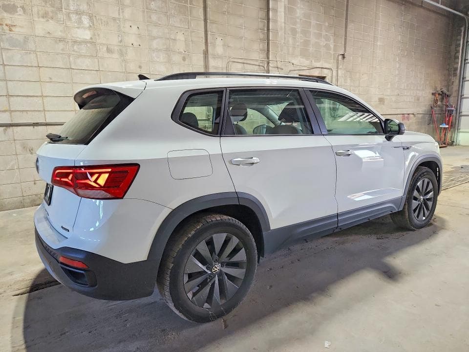 2022 VOLKSWAGEN TAOS S 3