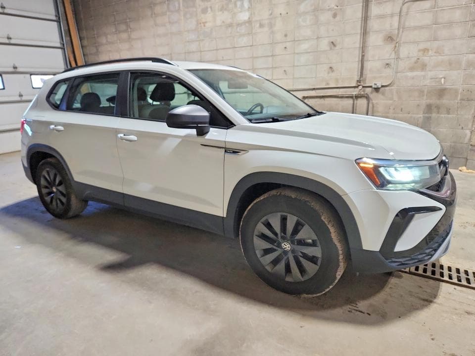 2022 VOLKSWAGEN TAOS S 4