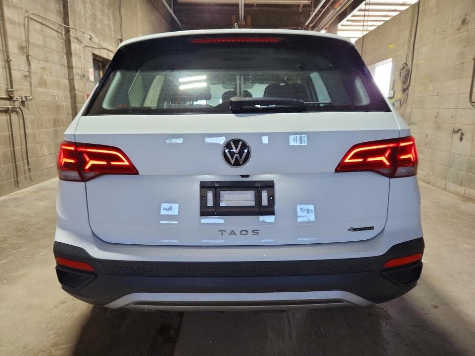 2022 VOLKSWAGEN TAOS S 6
