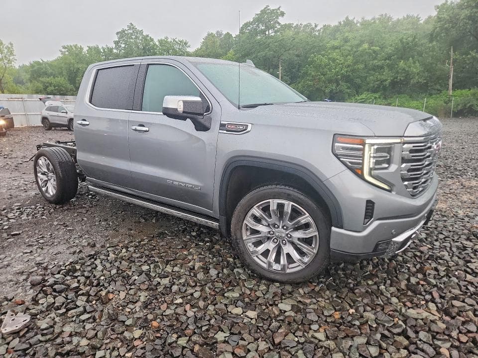 2025 GMC SIERRA K1500 DENALI 4