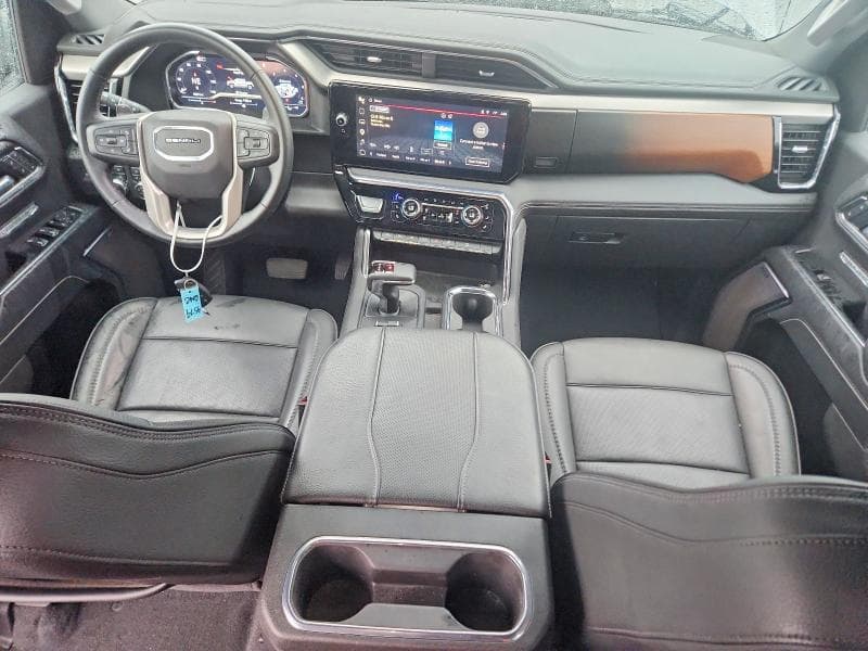 2025 GMC SIERRA K1500 DENALI 8
