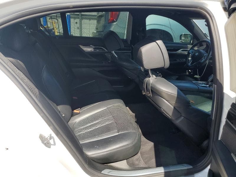 2019 BMW 750 I 10