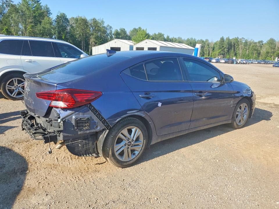 2019 HYUNDAI ELANTRA SE 3